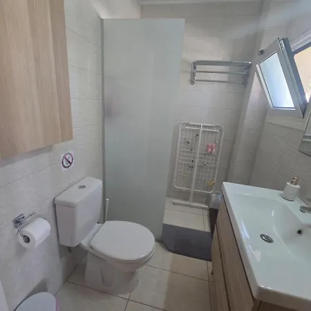 Lazuli Seafront House Nr18 * لارنكا