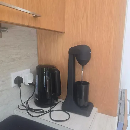 Lazuli Seafront House Nr18 Будинок відпочинку Ларнака