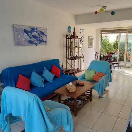 Holiday home Searenity Seafront House - 50m From The Larnaca