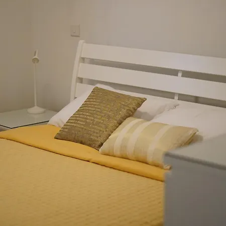 Searenity Seafront House - 50m From The Larnaca