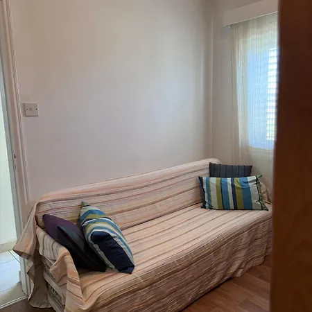 Searenity Seafront House - 50m From The Holiday home *
