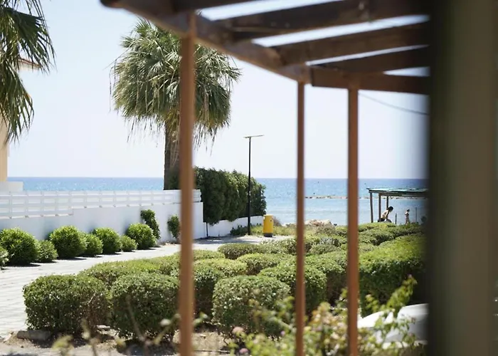 Lazuli Seafront House Nr18