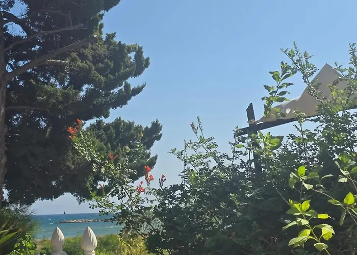 Holiday home Lazuli Seafront House Nr18 Larnaca